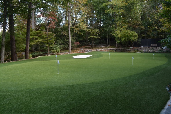 Oakley backyard putting green